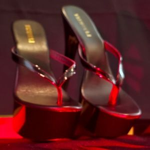 Size 9 high heel stelletto platform thong sandals